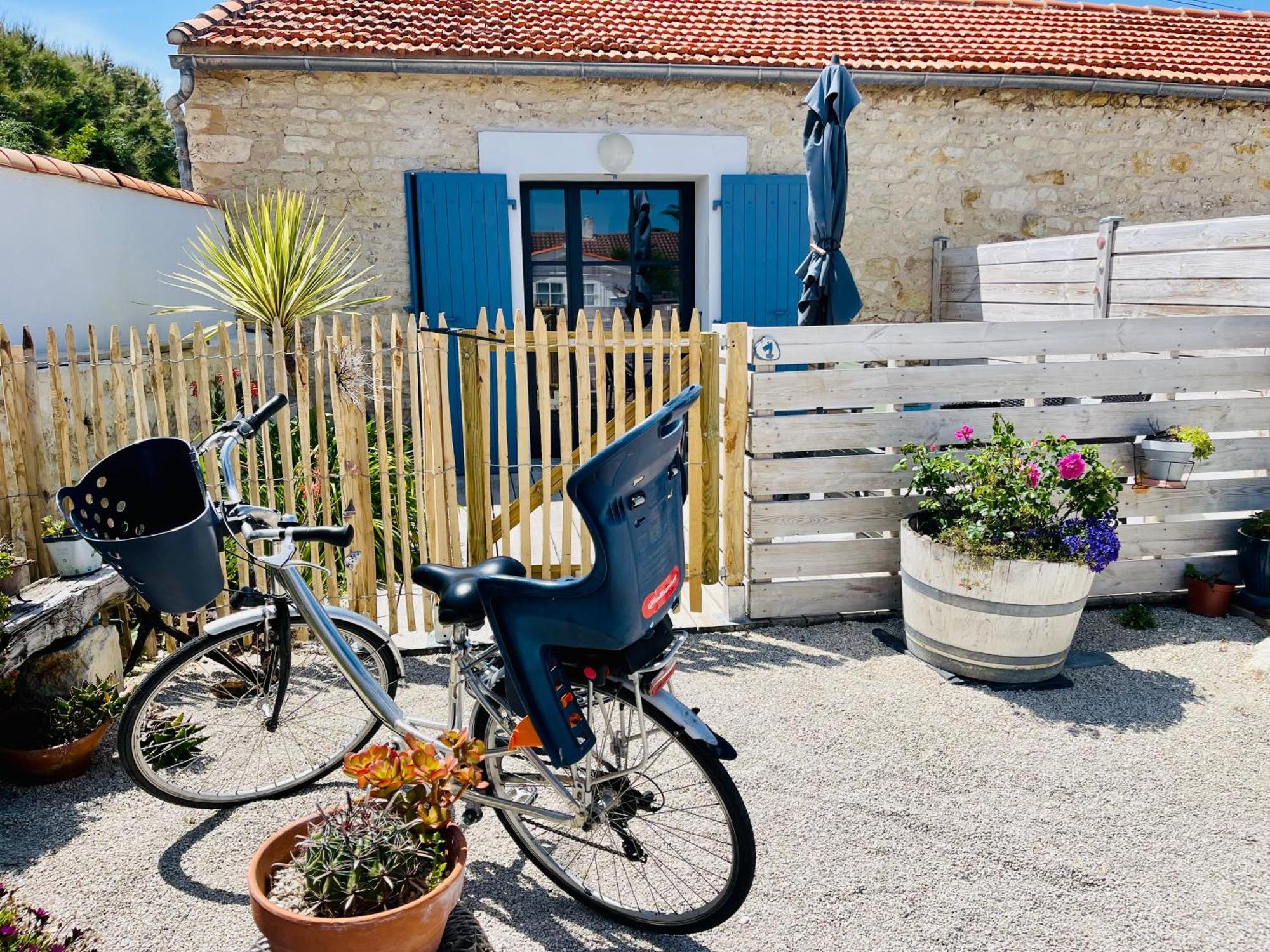 Clos Des Aigrettes -6 Gites De Charme Et Confort A 30M Du Port De La Cotiniere Luaran gambar